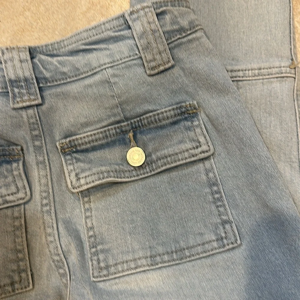 KanCan Light Wash Felicity High Rise Crop Cargo Straight Jeans 0 Frayed Hems - Picture 9 of 9